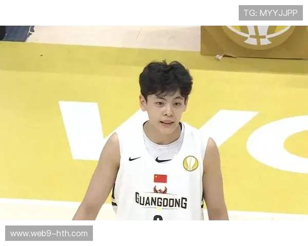 杨舒予末节独取10分,关键11-0攻势锁定胜局 杨舒予末节独取10分,关键11-0攻势锁定胜局