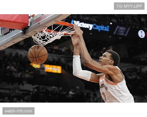 文班亚马半场砍下30分15篮板，马刺领先掘金进入下半场